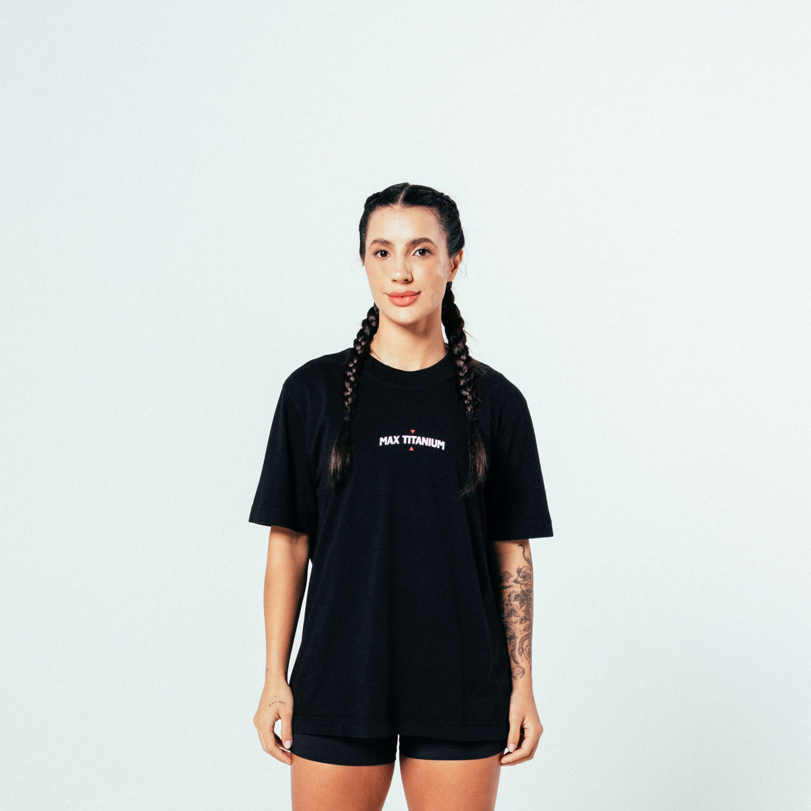 camiseta-feminina-oversized-redemption---preta-tamanho-p---preta
