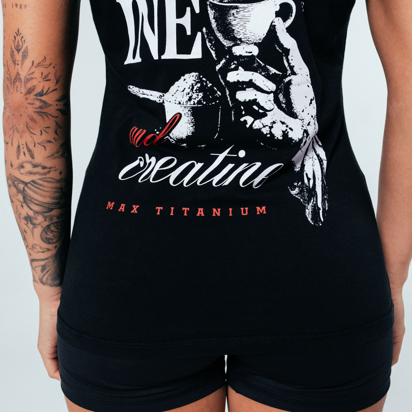 camiseta-baby-look-caffeine---preta-tamanho-p