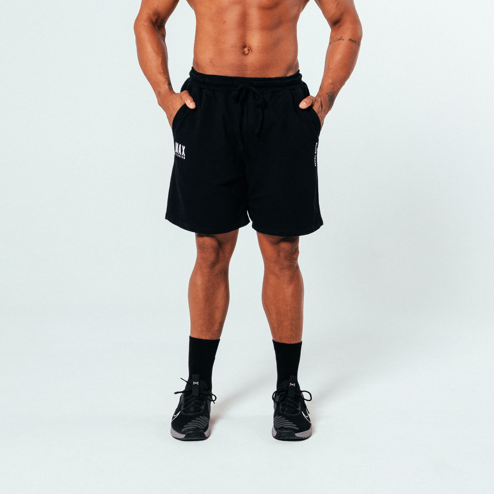 bermuda-masculina-de-moletom-premium---preta-tamanho-p---preto