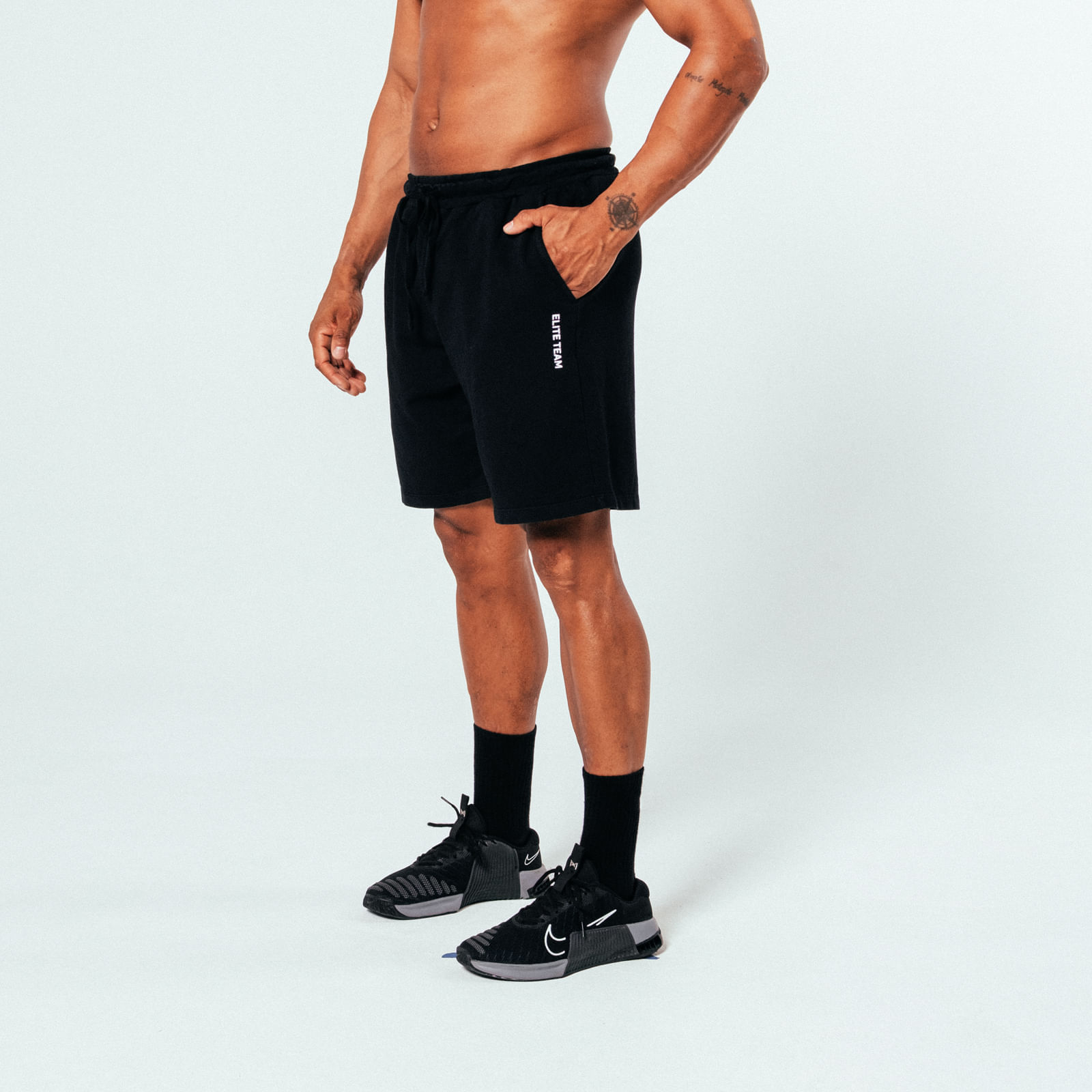 bermuda-masculina-de-moletom-premium---preta-tamanho-p---preto