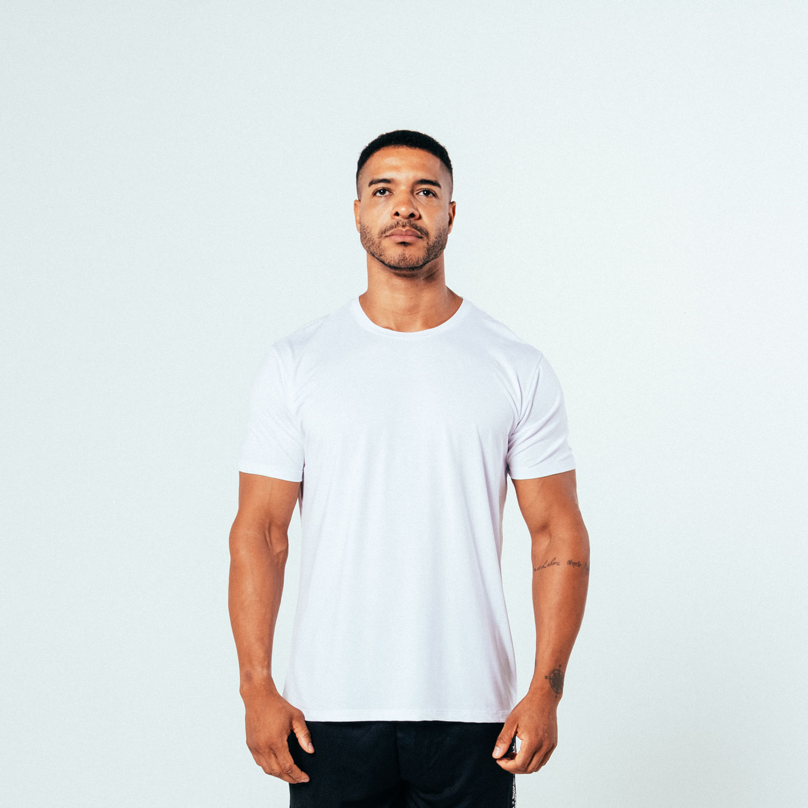 camiseta-masculina-tech-modal---branca-tamanho-p---branca