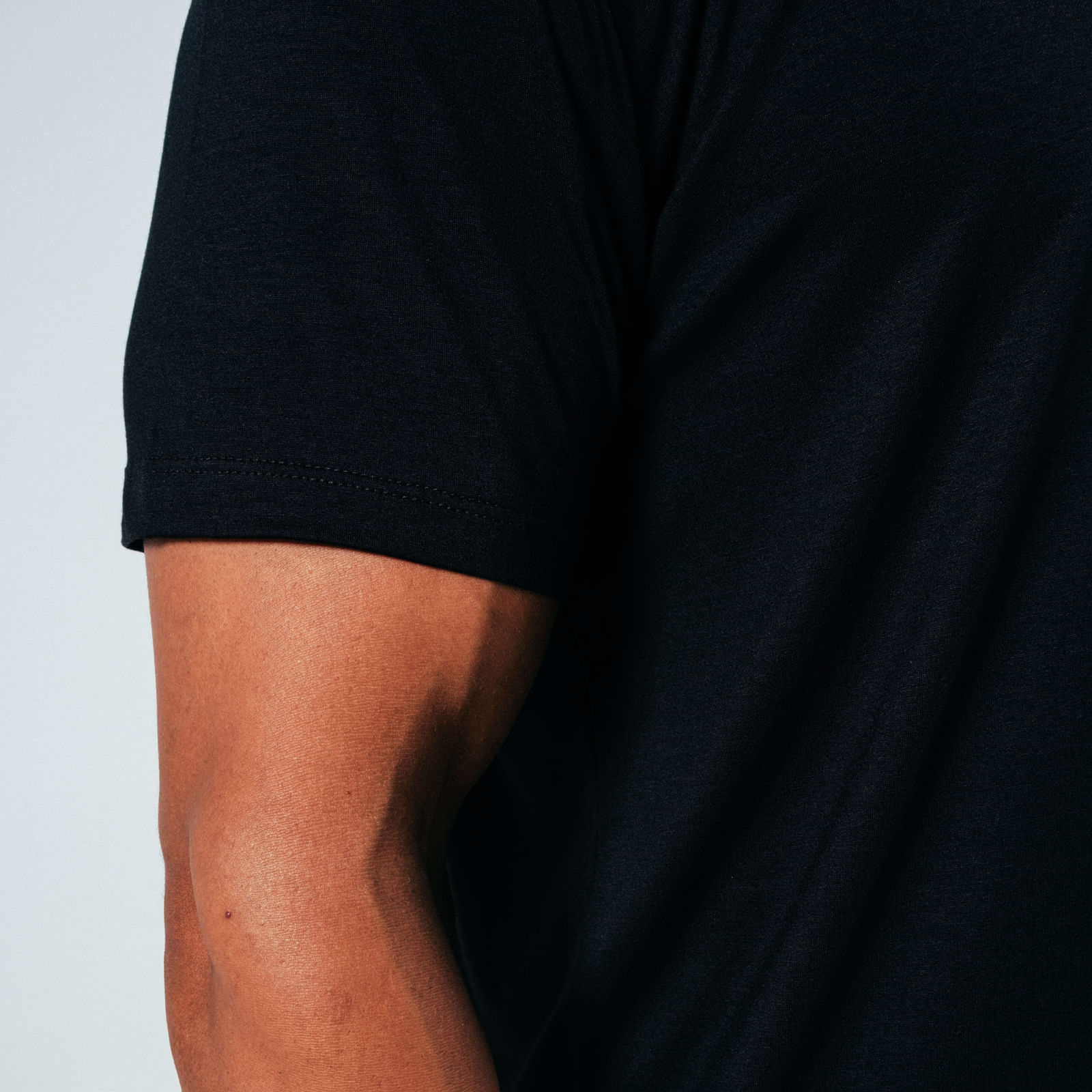 camiseta-masculina-tech-modal---preta-tamanho-m---preta