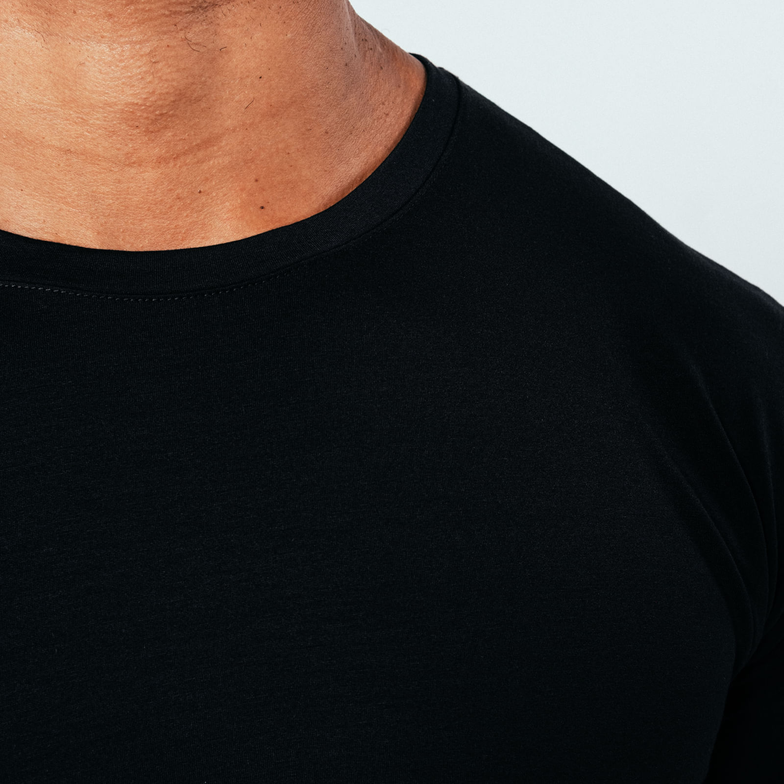 camiseta-masculina-tech-modal---preta-tamanho-m---preta